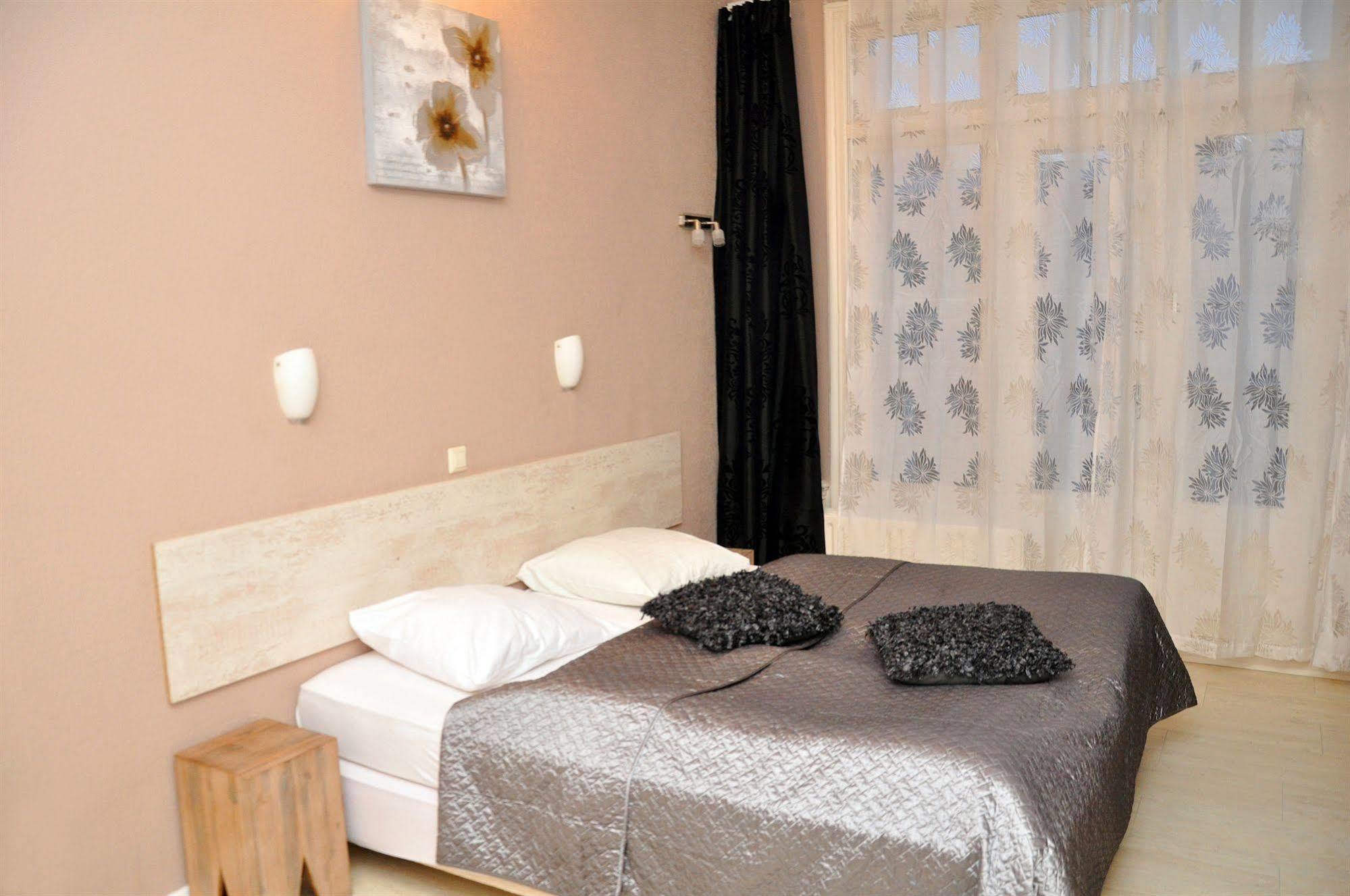 Hotel Corel Haga Exterior foto